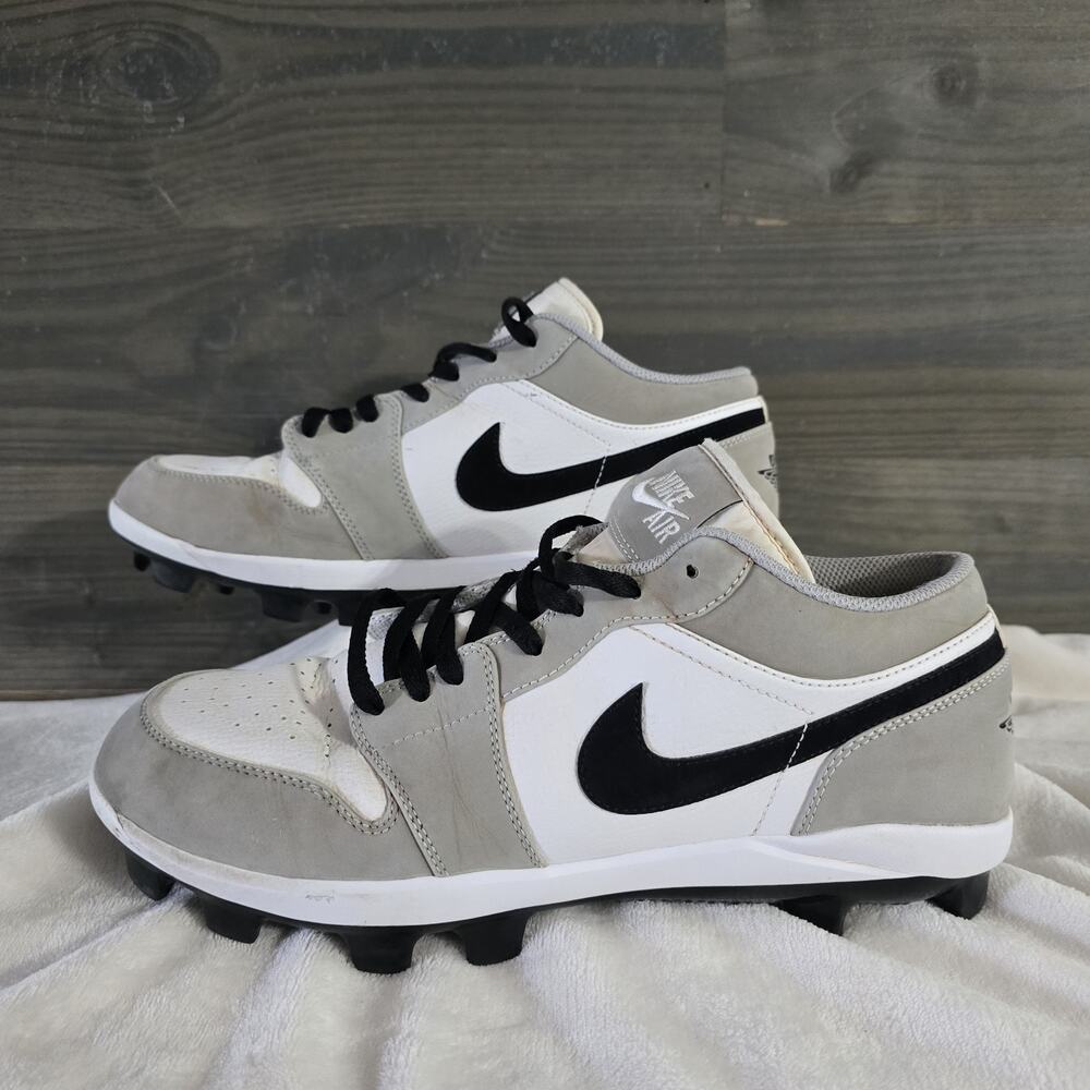 Nike Air Jordan 1 Retro MCS Low Baseball Cleats Grey CJ8524-012 Men’s Size 11.5